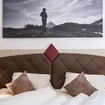 Rieser - Im Herzen Von - Sonniger Balkon - 3 Schlafzimmer מאיירהופן