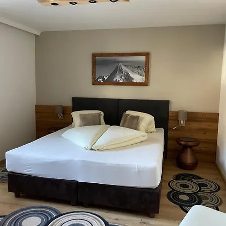 Rieser - Im Herzen Von - Sonniger Balkon - 3 Schlafzimmer Apartament